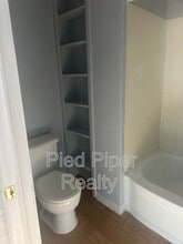 331 W Homer St in Freeport, IL - Building Photo - Building Photo