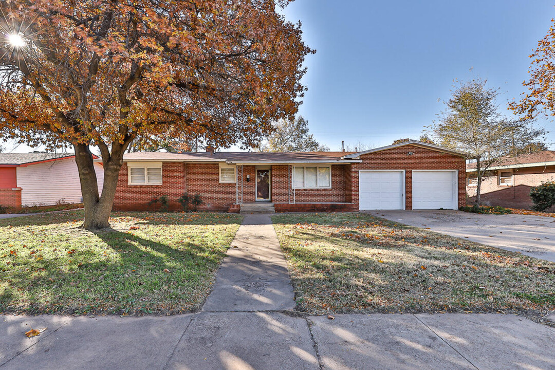 3609 42nd St in Lubbock, TX - Building Photo