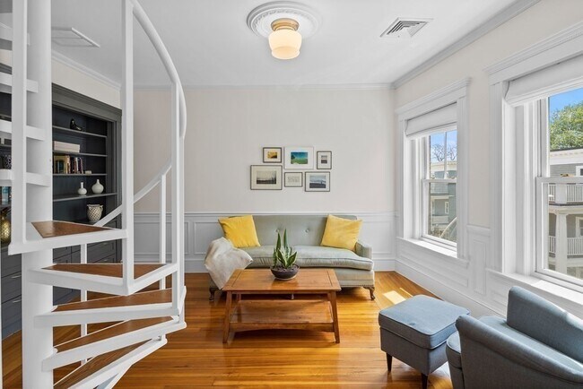 15 Grovenor Rd, Unit 3