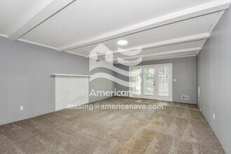 630 White Falls Dr in Columbia, SC - Foto de edificio - Building Photo