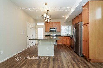 211 S Old Hammer Ct in Aurora, CO - Building Photo - Building Photo
