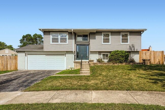 5611 Allemong Dr in Matteson, IL - Building Photo - Building Photo