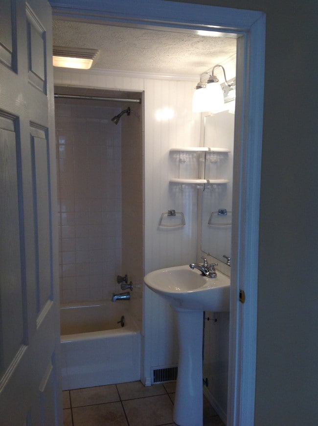 619 Maryland Ave, Unit 619.5