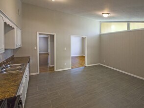 4756 Stage Rd in Memphis, TN - Building Photo - Building Photo