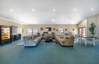 Quail Hollow Apartments in Sonora, CA - Building Photo - Building Photo