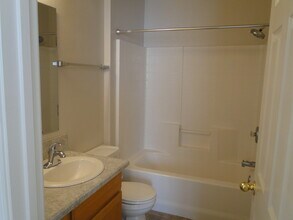 1905 S Ash Park Ln in Boise, ID - Building Photo - Building Photo