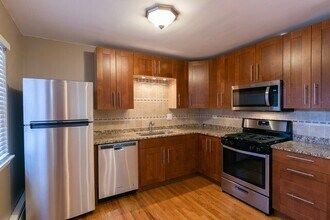 4416 N Kostner Ave in Chicago, IL - Building Photo - Building Photo