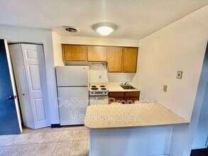 405 Lunar Ln in Coraopolis, PA - Building Photo - Building Photo