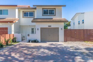 2795 N 40th Ave in Hollywood, FL - Building Photo