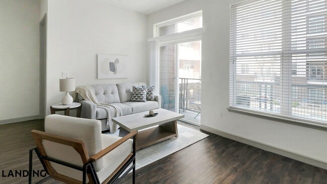 1711 Caroline St, Unit 318