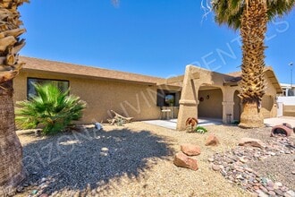 211 White Oak Dr in Lake Havasu City, AZ - Building Photo - Building Photo
