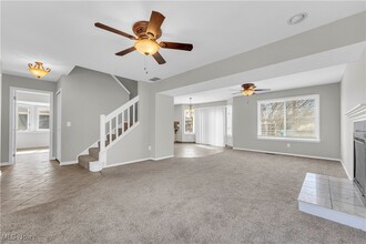 3678 Lake Ave in Aurora, OH - Building Photo - Building Photo