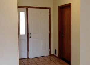 203 N Wightman St in Ashland, OR - Building Photo - Building Photo