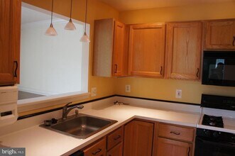12933 Bridger Dr in Germantown, MD - Building Photo - Building Photo