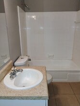 3530 McVea St in Baker, LA - Foto de edificio - Building Photo