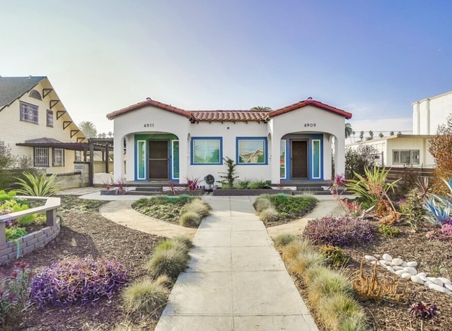 4909 S Gramercy Pl, Unit 4909