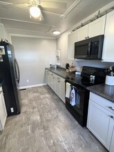110 E Arrowwood Rd in Oak Ridge, TN - Foto de edificio - Building Photo