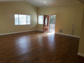 1417 15th St, Unit RearHouse in Manhattan Beach, CA - Building Photo - Building Photo