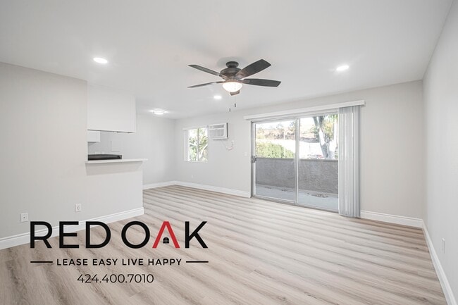 property at 821 N Wilcox Ave