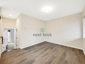 8009 15th Ave NW in Seattle, WA - Building Photo - Building Photo