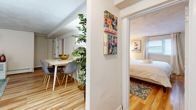 79 Chestnut St, Unit 1 in Brookline, MA - Building Photo - Building Photo
