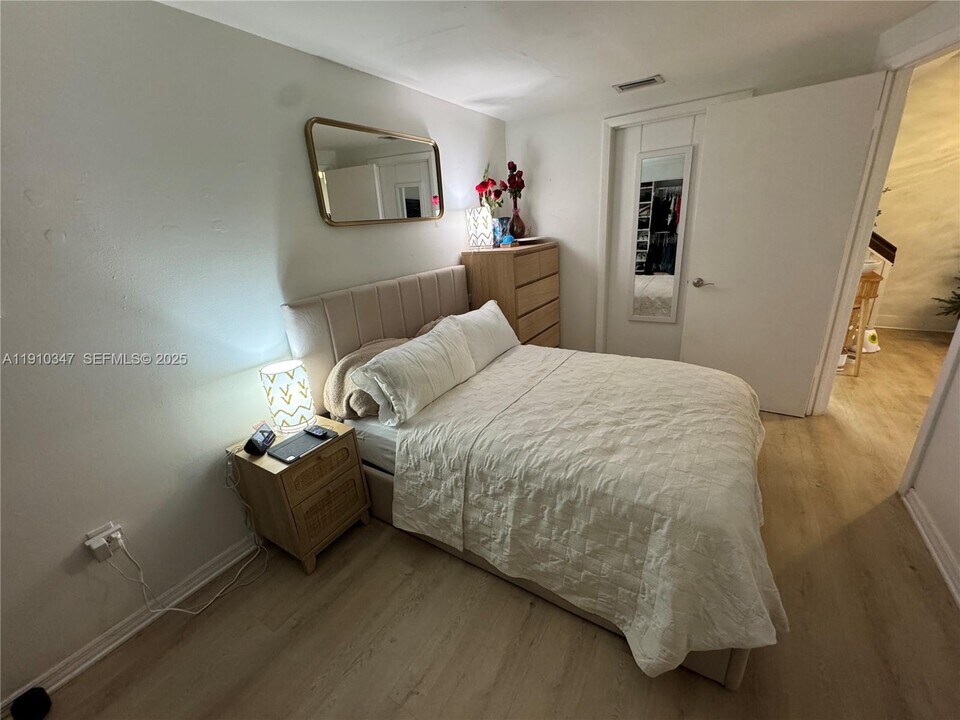 13926 SW 65th Terrace in Miami, FL - Building Photo