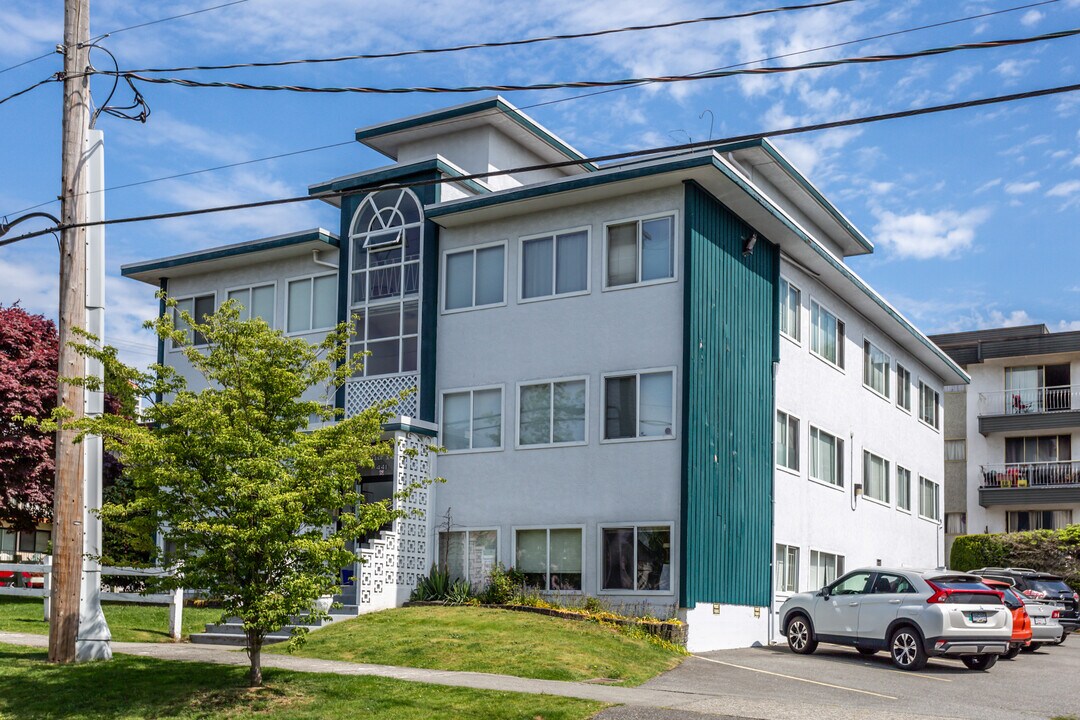 Pamela House in New Westminster, BC - Building Photo