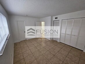 400 NW 65th Ave in Margate, FL - Building Photo - Building Photo