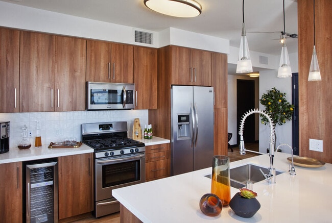 Instrata Little Italy in San Diego, CA - Building Photo - Building Photo