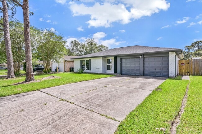 property at 16718 Barcelona Dr