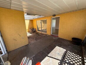 537 SE 6th Pl in Cape Coral, FL - Building Photo - Building Photo
