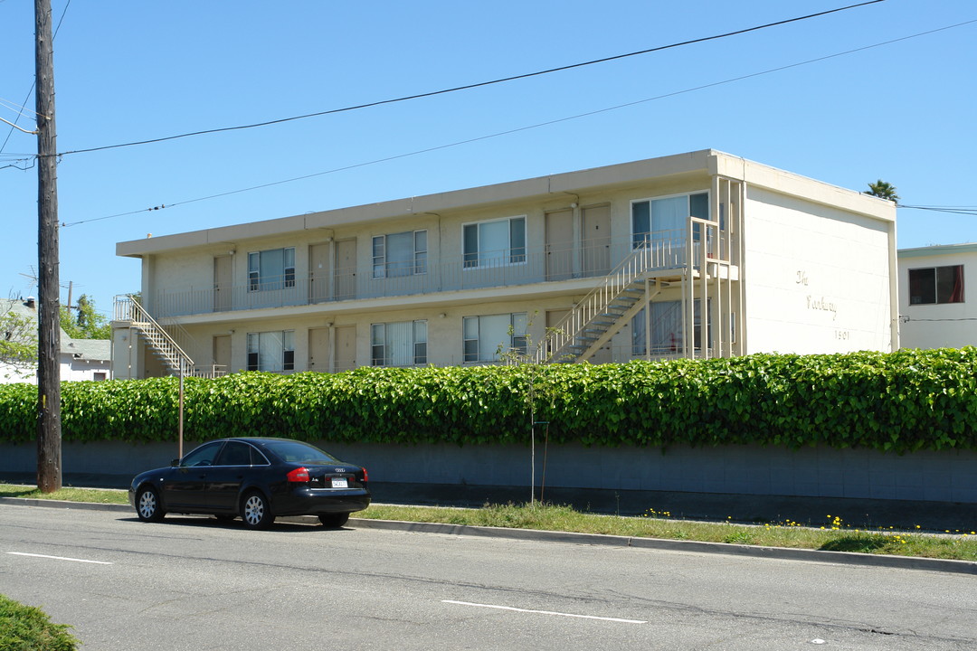 1501 Stuart St in Berkeley, CA - Building Photo