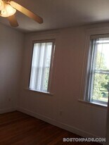 95 Park Dr, Unit 17 in Boston, MA - Building Photo