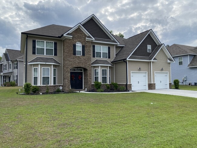 property at 10 Bellemeade Dr