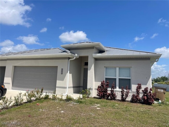 311 NW 26th St in Cape Coral, FL - Building Photo - Building Photo