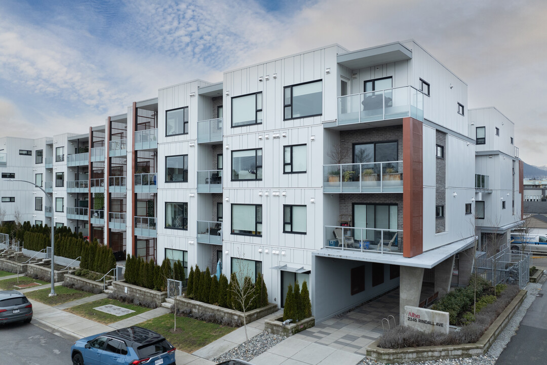 Alba in Port Coquitlam, BC - Building Photo