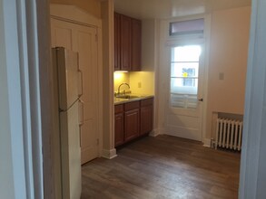 450 N Queen St-Unit -C in Lancaster, PA - Building Photo - Building Photo