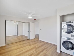 The CitiZen at 4006 Emerald Street in Torrance, CA - Foto de edificio - Building Photo