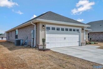 205 Gwynns Fall Trl in Huntsville, AL - Building Photo - Building Photo