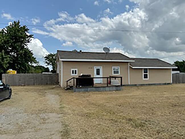 property at 3719 Angus Ln