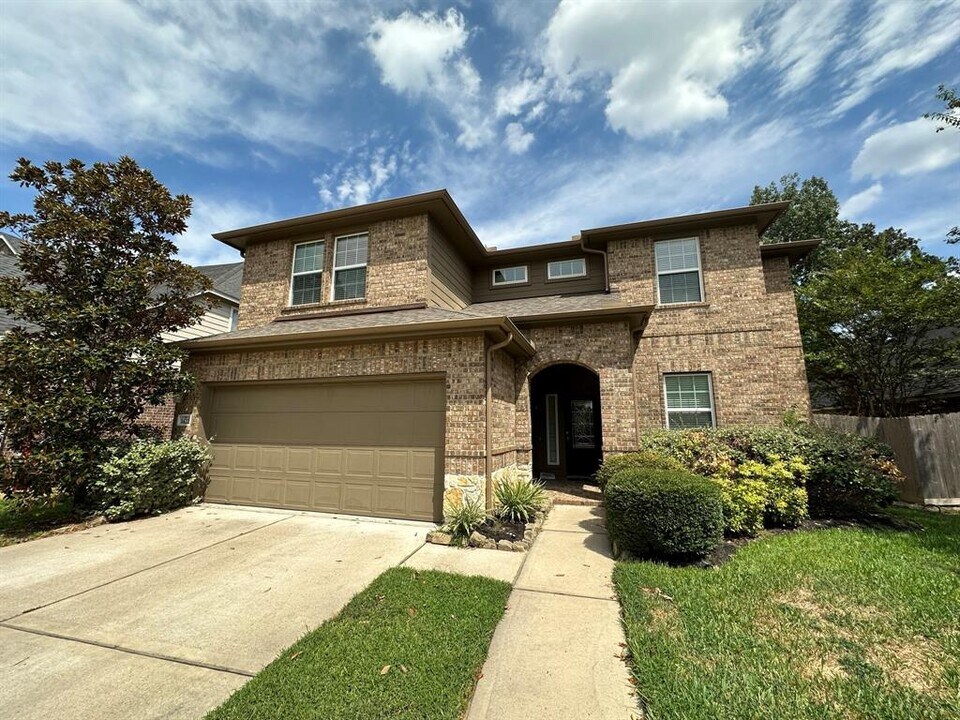 1422 Laura Hills Ln in Spring, TX - Building Photo