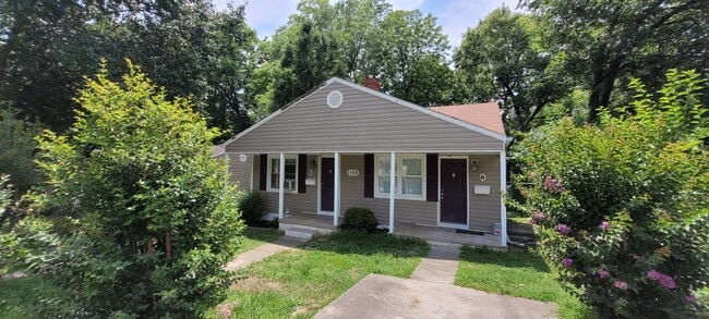 1102 Logan St, Unit A in Greensboro, NC - Building Photo - Building Photo