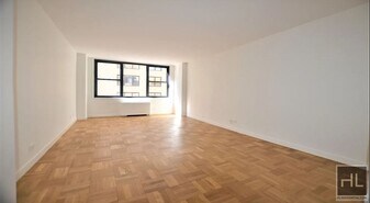 EAST 49 STREET in New York, NY - Building Photo