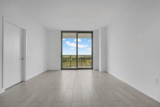 2000 Metropica Way, Unit 807 in Sunrise, FL - Building Photo - Building Photo
