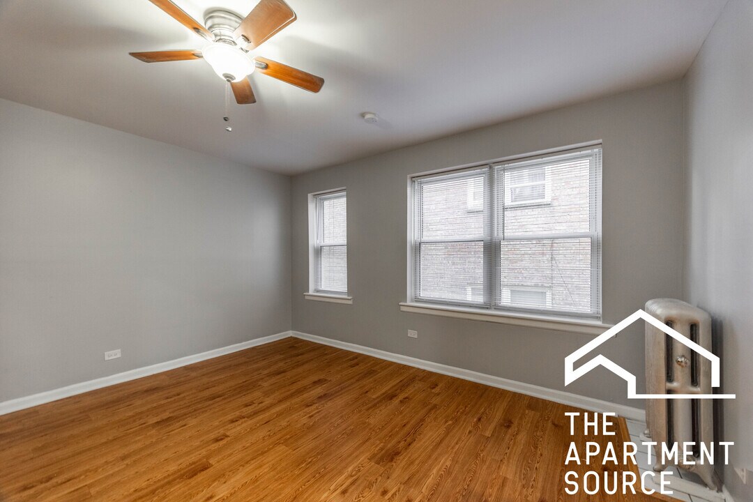 4241 N Kenmore Ave in Chicago, IL - Building Photo