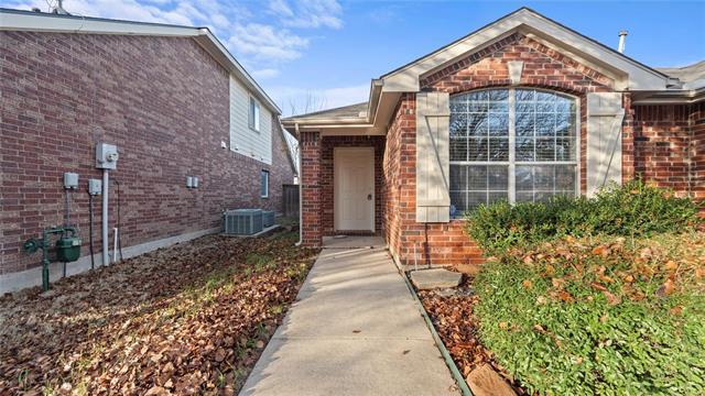 property at 9204 Warren Dr