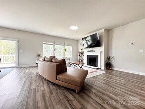 940 Rachel Anne Dr in Belmont, NC - Building Photo - Building Photo