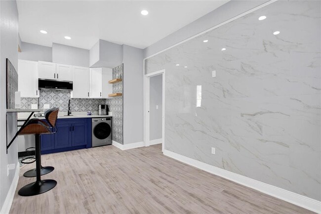 7401 1/2 1st Ave N in St. Petersburg, FL - Building Photo - Building Photo