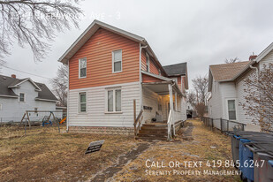 1319 Greenwood Ave in Toledo, OH - Building Photo
