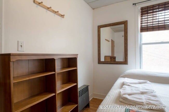 28 Orleans St in Boston, MA - Building Photo - Building Photo
